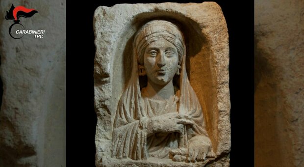 Venezia, recuperata una stele trafugata da una necropoli in Turchia