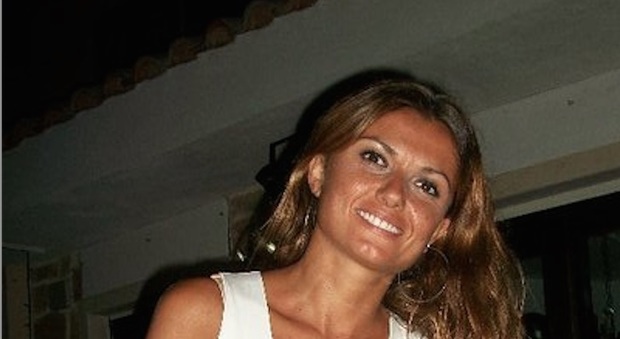 Carla Caiazzo, bruciata dall'ex possibile assessore a Pozzuoli