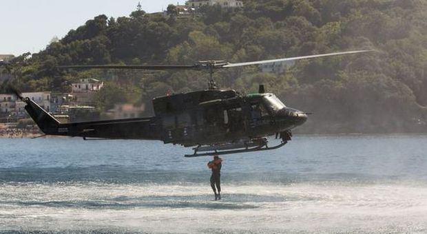 Svelato il mistero degli elicotteri su Nisida: erano esercitazioni della base aeronautica di Grazzanise