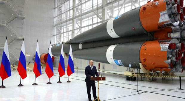 Guerra nucleare, l'allarme della Cia: «Putin è disperato, potrebbe usare le armi atomiche»