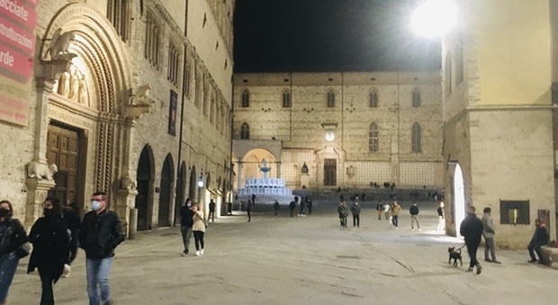 Perugia, l'ultima sfida dei commercianti «Tagliamo l'iva, venite in centro»
