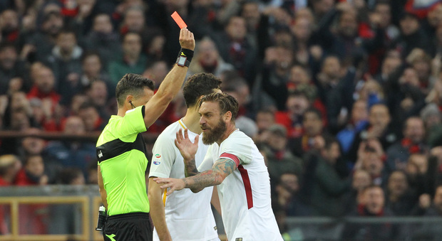 Roma, De Rossi: «Dispiace per il rigore. Chiedo scusa ai compagni, a Di Francesco e ai tifosi»