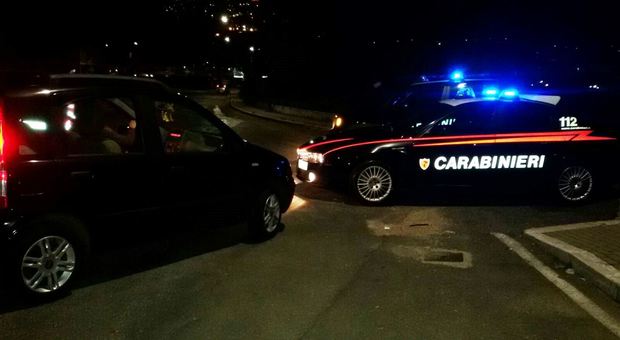 Roma, aggredirono connazionale per futili motivi: arrestati dai carabinieri