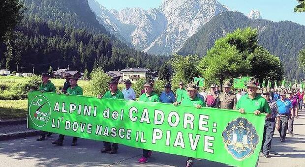Allarme degli Alpini: «Siamo sempre meno, deve tornare la leva obbligatoria»