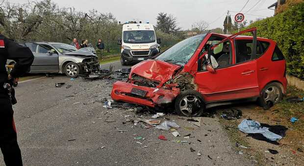 Incidente stradale sulla provinciale Quartaccio, due feriti gravi