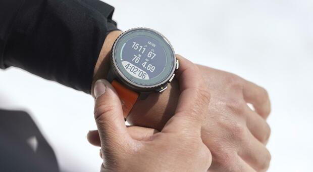 Suunto Vertical Titanium, il nuovo smartwatch sportivo nato dalla collaborazione con Mammut