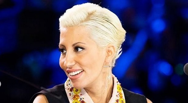 X Factor, Malika Ayane insultata sul web per l'eliminazione di Michele pubblica i commenti degli haters: «Siate più responsabili»