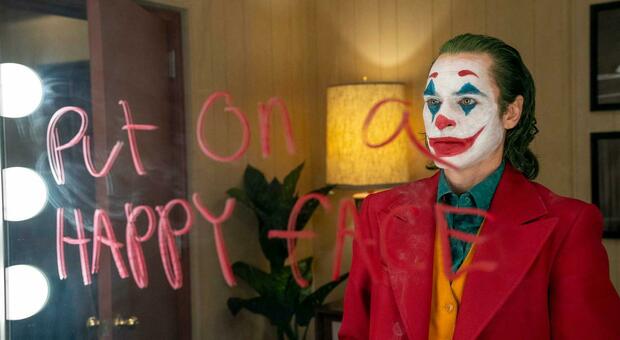 Stasera in tv torna Joker, il film campione di incassi con Joaquin Phoenix: cast, trama e curiosità