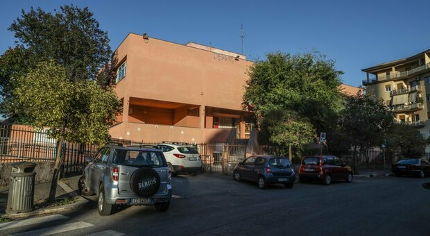 Roma, la scuola è inagibile: altri duecento studenti senza aule a Monteverde
