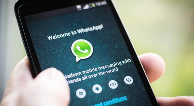 Capodanno, WhatsApp in tilt: le scuse dalla California