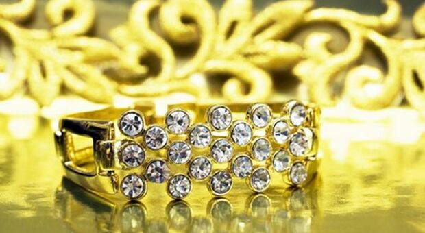 Signet Jewelers, mercato premia outlook trimestre