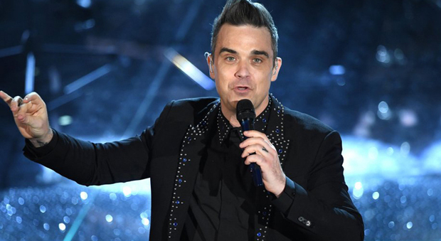 Robbie Williams e l'ospitata a Sanremo: "Ecco quanto ha guadagnato"