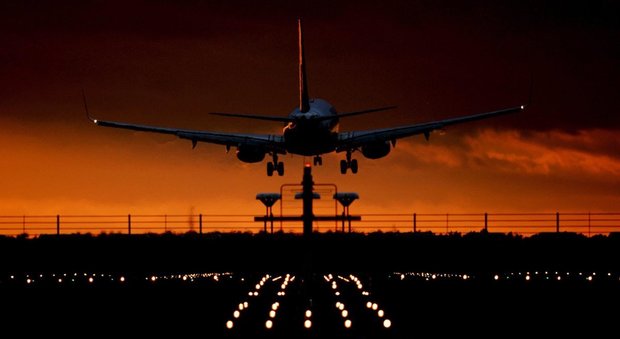 Germania, una lite fa scattare l'allarme terrorismo: evacuato un aereo con 180 persone