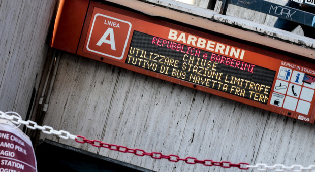 immagine Metro A: chiusa fermata Barberini su disposizione delle autorità (foto Andrea Giannetti/Ag.Toiati)