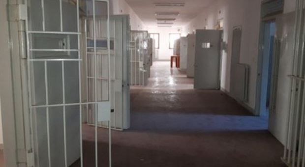 Droga, corruzione e violenze nel carcere di Lodi: 19 arresti tra i detenuti