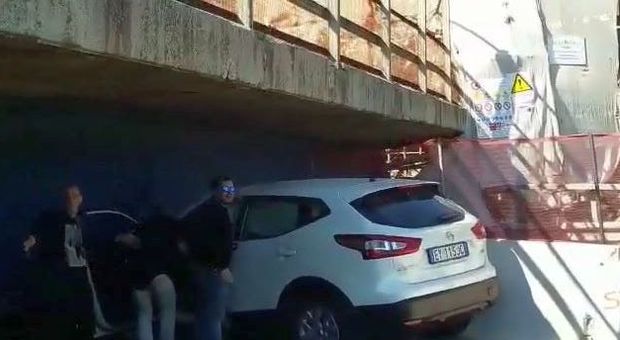 Crollo ponte A14, gli istanti subito dopo l'incidente nel video choc di un superstite