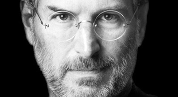 Steve Jobs, all'asta i suoi oggetti: oggi avrebbe compiuto 61 anni