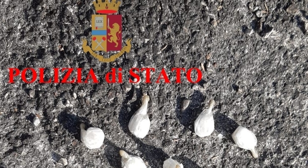 Nascondono la cocaina nel campo Due albanesi presi dopo l'inseguimento