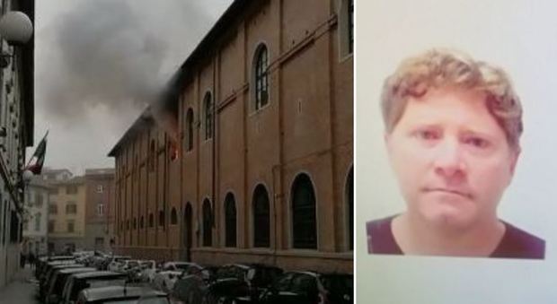 Firenze, incendio nell'armeria della questura: fiamme ed esplosioni, morto un poliziotto
