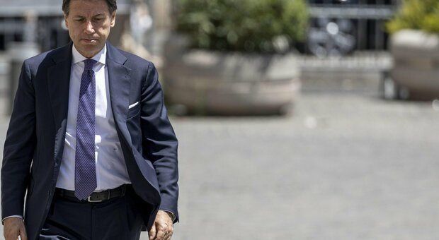 M5S, il Tirbunale di Napoli rigetta il ricorso degli attivisti: salva la leadership di Conte