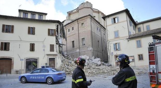 Terremoto, l'appello dei 56 professori universitari a Gentiloni: «Così Camerino muore»
