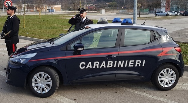 Furioso litigio con il figlio, poi aggredisce un carabiniere: arrestato