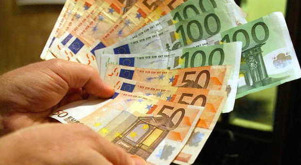 Padre di famiglia e disoccupato vince 10mila euro al Gratta&Vinci