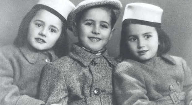 Sergio De Simone con le cuginette Tatiana e Alessandra