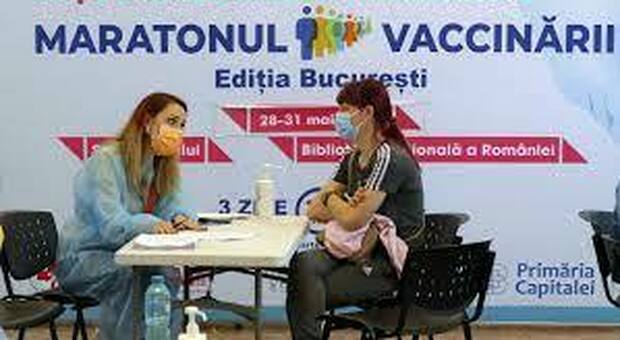 Covid, Europa spaccata in due: male Inghilterra e Romania, ma sì a vaccini e Green pass