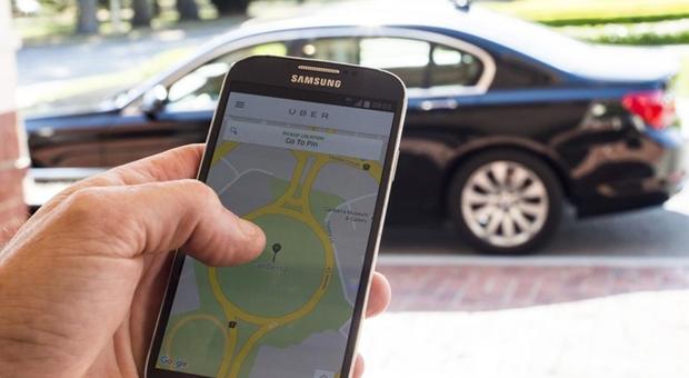 Uber ammonisce i genitori: «Non permettete ai vostri figli di viaggiare da soli»