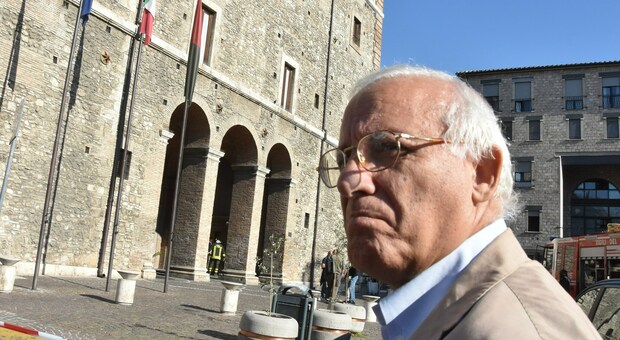 Terni, processo smaltimento percolato: assolto l'ex sindaco Di Girolamo e i dirigenti «Il fatto non sussiste»