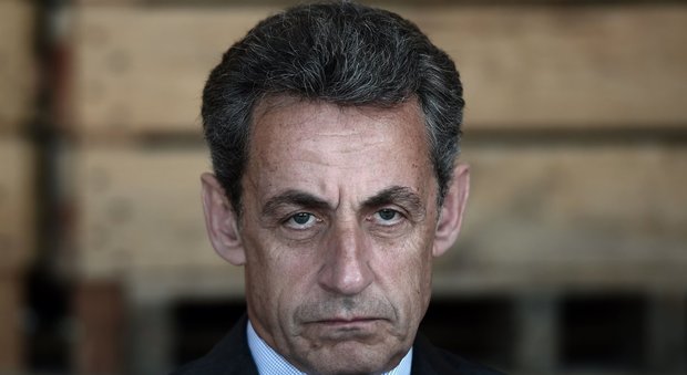 Sarkozy indagato e in libertà condizionata, interrogato per 25 ore
