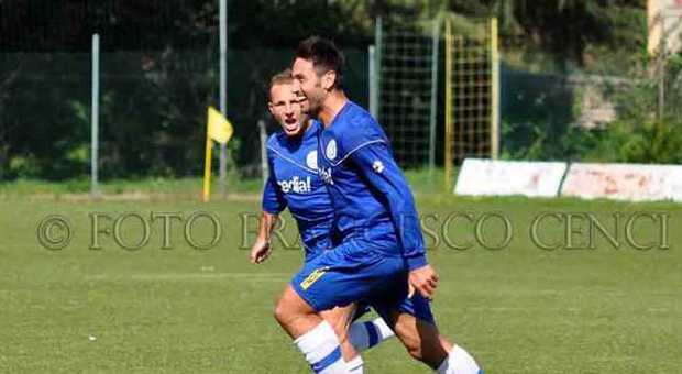 Emanuele Cirilli festeggia il gol vittoria