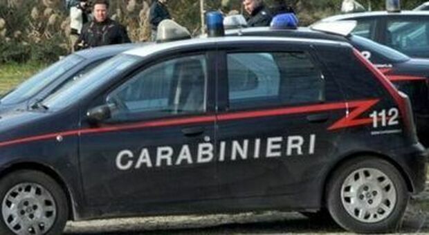 Vendeva droga ai minorenni, militare della Guardia costiera arrestato dai carabinieri