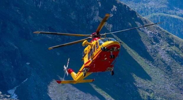 Cade in un dirupo, escursionista muore in Valle d'Aosta