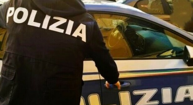 Gorizia. Varca il confine con mitragliatori e revolver in auto: arrestato 59enne