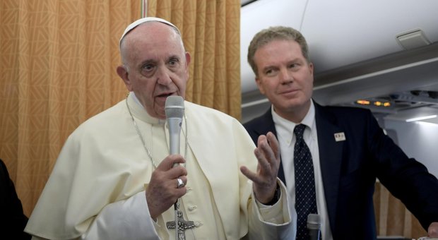 Migranti, Papa Francesco: piano Marshall per l'Africa, governi devono mettersi d'accordo