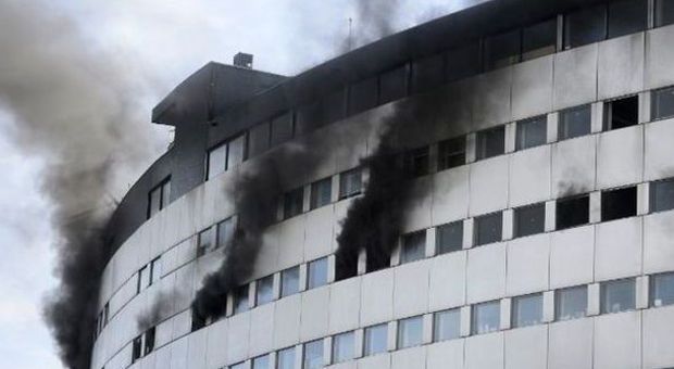 Francia, incendio nella sede della radio pubblica francese a Parigi