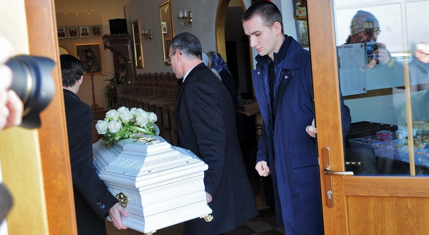Il funerale del piccolo Daniel