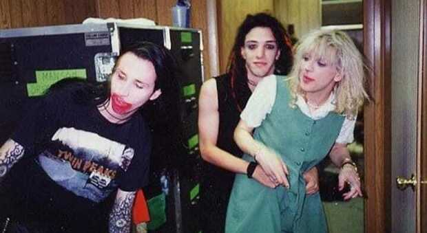 Courtney Love: «Marilyn Manson mi ha salvata dal suicidio e dalla droga»