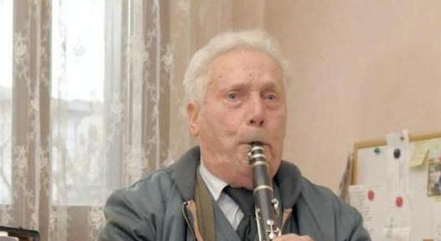 La musica lo salvò dalla morte nel lager: addio all'uomo del clarinetto