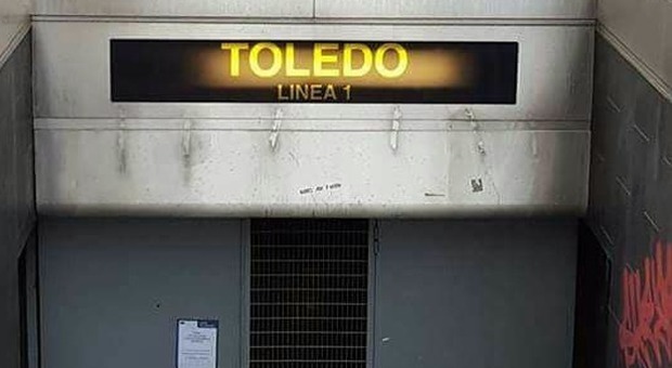 Napoli, ancora stop alla metro: oltre 2 ore di disagi per i viaggiatori