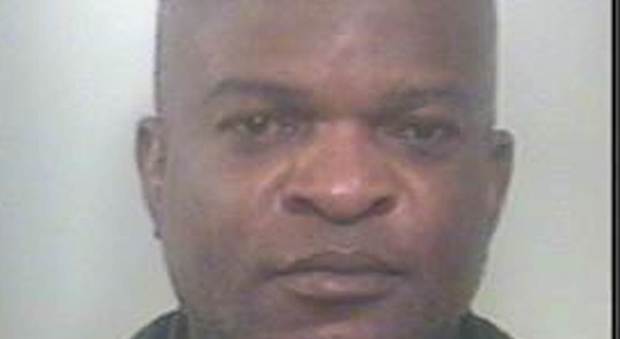 Spaccia cocaina nell'ex Boomerang, arrestato nigeriano