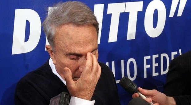 Fede: "Berlusconi? Mafia, soldi... Dell’Utri sa tutto e mangia". Lui: falso, parole manipolate