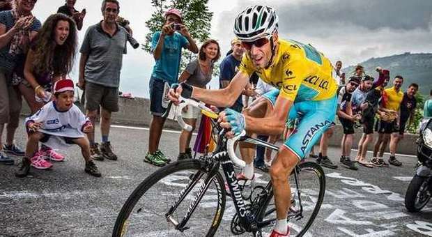 Doping, ancora bufera sull'Astana di Nibali: a rischio la licenza World Tour 2015