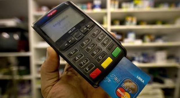 Manovra, dal supermercato alla banca: cosa cambia con le nuove regole sull'uso del contante