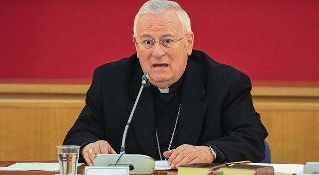 Il cardinal Bassetti: «Gli italiani non sono razzisti ma paralizzati dalla paura, stop caporalato»