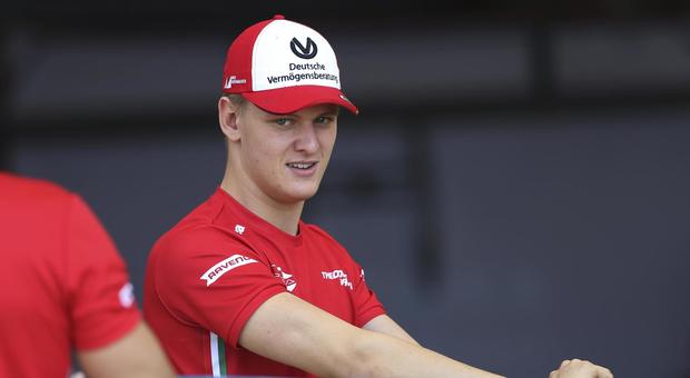 Formula 1, Mick Schumacher: «Felice di essere il figlio del più grande pilota di tutti i tempi»