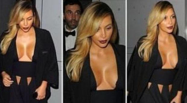 Kim Kardashian, scollatura hot in bella mostra (Instagram)