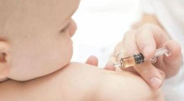 Vaccini, il piano per fermare la fuga: oggi incontro delle Regioni per il programma fino al 2018